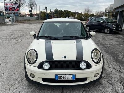 Usata Mini Cooper 120 CV (88 kW) 2007 Bianco Utilitaria