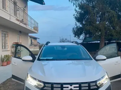 Usata Dacia Sandero Expression 101 CV (74 kW) 2024 Bianco Berlina