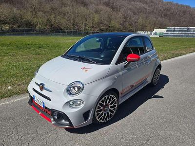 Usata Abarth 500 Custom 145 CV (106 kW) 2022 Grigio Utilitaria
