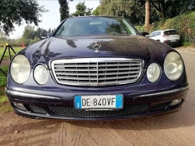 Blu/azzurro Usata 2007 Mercedes E280 Classic Berlina | 3200 € (Buon prezzo)
