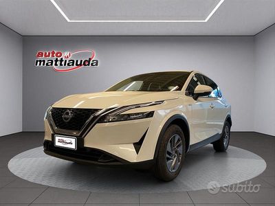 Usata Nissan Qashqai Acenta 140 CV (102 kW) 2023 Bianco perlato SUV