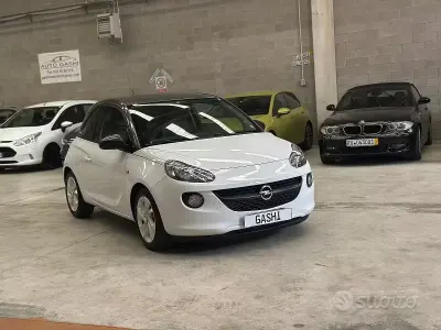 Usata Opel Adam 87 CV (63 kW) 2015 Bianco Utilitaria