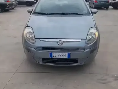 Usata Fiat Punto Evo Active 75 CV (55 kW) 2010 Grigio Utilitaria