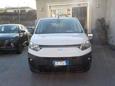 Nuova Fiat Doblò 102 CV (75 kW) 2025 Vari colori Monovolume