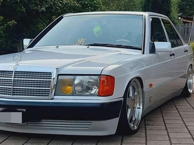 Usata Mercedes 190 Sportline 75 CV (55 kW) 1991 Bianco Berlina