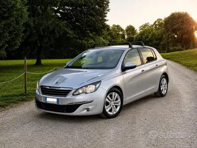 Usata Peugeot 308 Active 99 CV (72 kW) 2015 Grigio Berlina