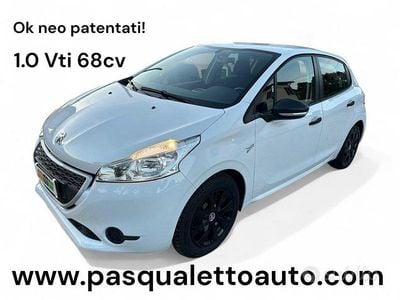 Usata Peugeot 208 Access 68 CV (50 kW) 2013 Bianco Utilitaria