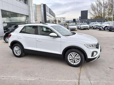 Usata VW T-Roc Life 116 CV (85 kW) 2022 Pure white SUV