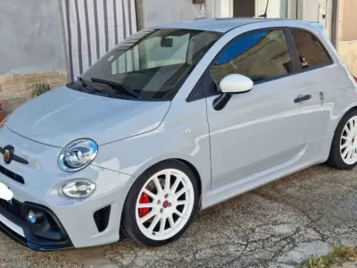 Usata Abarth 595 Esseesse 179 CV (131 kW) 2019 Grigio Berlina