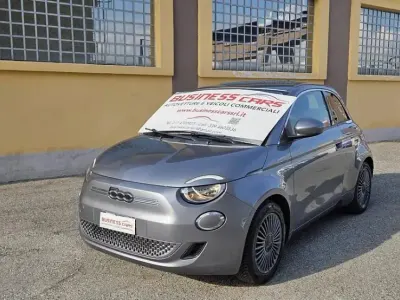 Usata Fiat 500e Business 42 kW (58 CV) 2020 Grigio Berlina