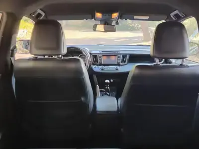 Usata Toyota RAV4 143 CV (105 kW) 2017 Bluazzurro SUV