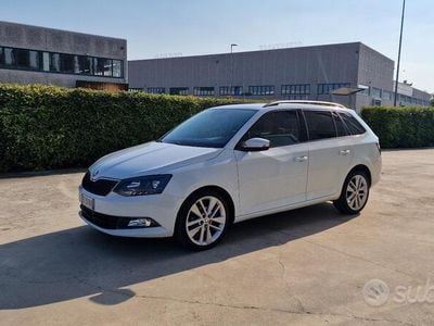 Usata Skoda Fabia Ambition 90 CV (66 kW) 2015 Bianco Utilitaria