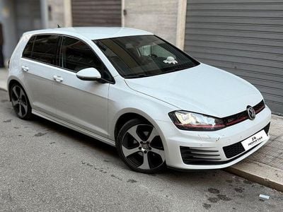 Brugt VW Golf VII R-line 110 HK (80 kW) 2015 Hvid Sedan