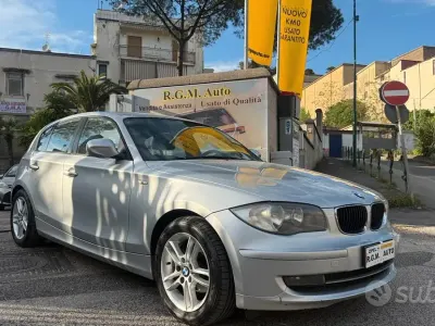 Usata BMW 116 116 CV (85 kW) 2011 Grigio Utilitaria