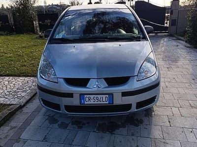Usata Mitsubishi Colt Instyle 95 CV (69 kW) 2004 Blu/azzurro Berlina
