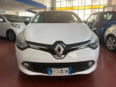 Usata Renault Clio IV 73 CV (53 kW) 2014 Bianco Berlina