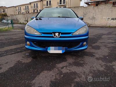 Occasion Peugeot 206 68 ch (50 kW) 2005 Bleue Citadine