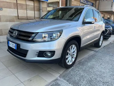 Usata VW Tiguan Sport 140 CV (102 kW) 2014 Argento SUV