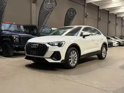Usata Audi Q3 150 CV (110 kW) 2023 Bianco metallizzato SUV