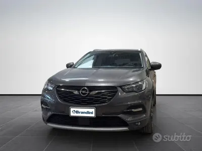 Käytetty Opel Grandland X S 131 HP (96 kW) 2019 Harmaa Katumaasturi