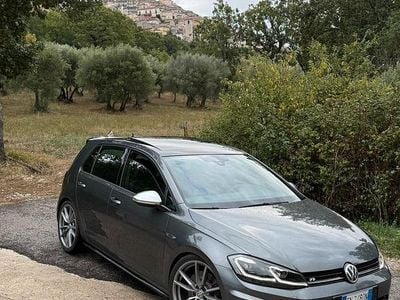Usado VW Golf VII R 310 CV (228 kW) 2018 Gris Utilitario