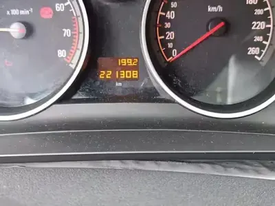 Usata Opel Zafira 97 CV (71 kW) 2011 Grigio Monovolume