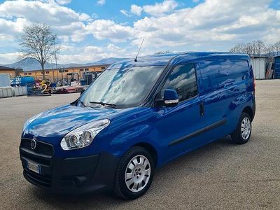 Usata Fiat Doblò 2010 Blu Monovolume