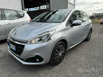 Usata Peugeot 208 Active 68 CV (50 kW) 2018 Grigio Utilitaria