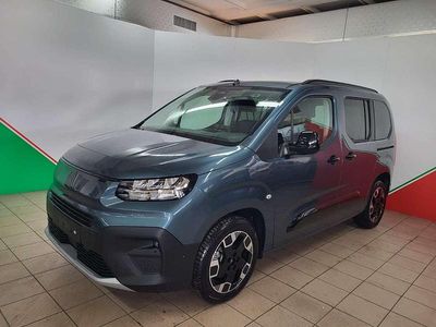 Nuova Fiat Doblò 131 CV (96 kW) 2026 Blu/azzurro Monovolume