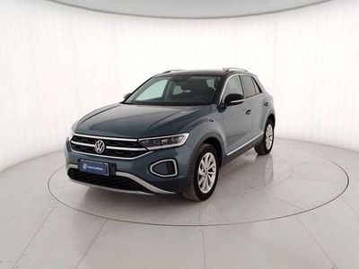 Usata VW T-Roc Style 110 CV (80 kW) 2023 Grigio metallizzato SUV