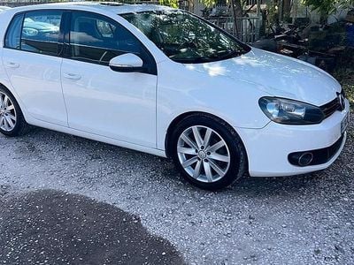 Usata VW Golf VI 140 CV (102 kW) 2010 Bianco Utilitaria