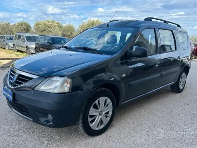 Usata Dacia Logan MCV Lauréate 68 CV (50 kW) 2009 Nero Station wagon
