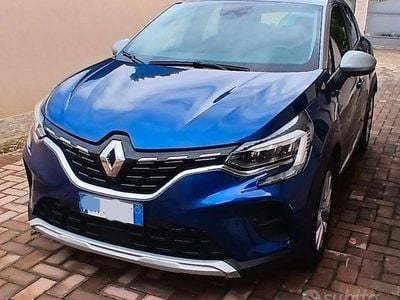 Usata Renault Captur 95 CV (69 kW) 2020 Blu SUV