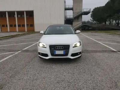 Usata Audi A3 Sportback Ambition 140 CV (102 kW) 2004 Bianco Utilitaria