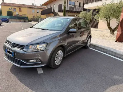 Usata VW Polo Comfortline 90 CV (66 kW) 2016 Grigio Berlina