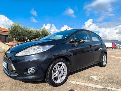 Begagnad Ford Fiesta Titanium 70 HK (51 kW) 2011 Svart Halvkombi