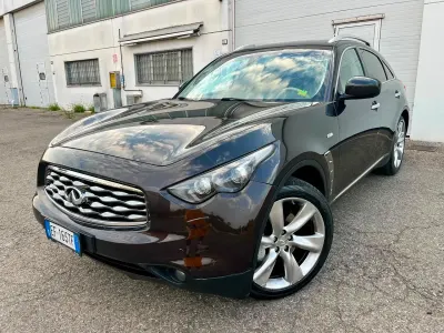 Usata Infiniti Fx30 Premium 238 CV (175 kW) 2011 Marrone SUV