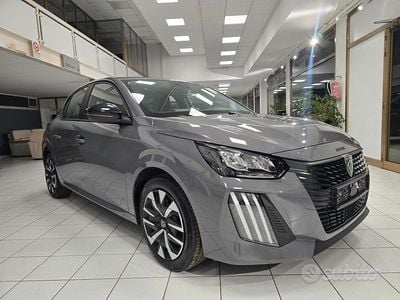Usata Peugeot 208 Active 74 CV (54 kW) 2024 Grigio Utilitaria