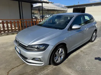 Usata VW Polo Comfortline 80 CV (58 kW) 2019 Grigio Utilitaria