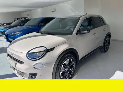 Usata Fiat 600 101 CV (74 kW) 2025 Other SUV