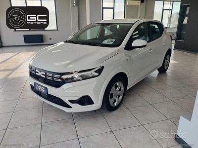 Usata Dacia Sandero Essentiel 91 CV (66 kW) 2024 Bianco Berlina