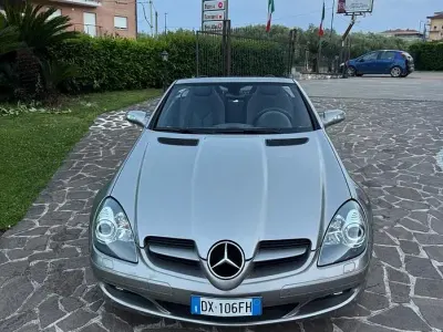 Usata Mercedes SLK200 184 CV (135 kW) 2009 Grigio Cabrio