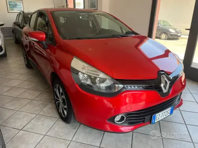 Usata Renault Clio IV 72 CV (52 kW) 2015 Rosso Berlina