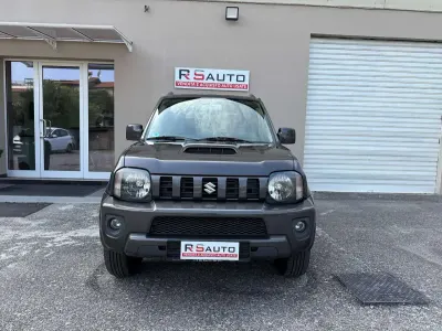 Usata Suzuki Jimny 86 CV (63 kW) 2014 Grigio SUV