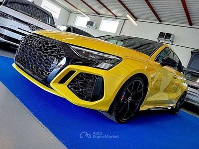 Usata Audi RS3 Ambiente 400 CV (294 kW) 2021 Giallo pitone met Berlina