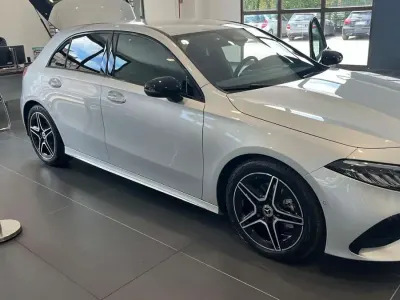 Begagnad Mercedes 200 AMG Line Premium Plus 116 HK (85 kW) 2023 Silver Sedan
