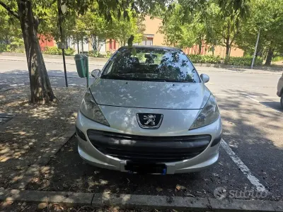 Usata Peugeot 207 73 CV (53 kW) 2007 Grigio Berlina