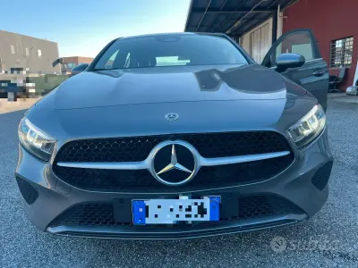 Usata Mercedes A180 Advanced 116 CV (85 kW) 2025 Grigio Berlina