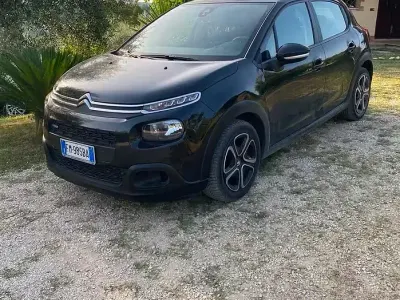 Usata Citroën C3 PureTech 83 CV (61 kW) 2019 Nero Utilitaria