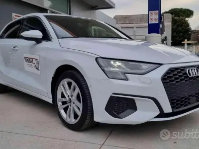 Usata Audi A3 110 CV (80 kW) 2024 Bianco Berlina